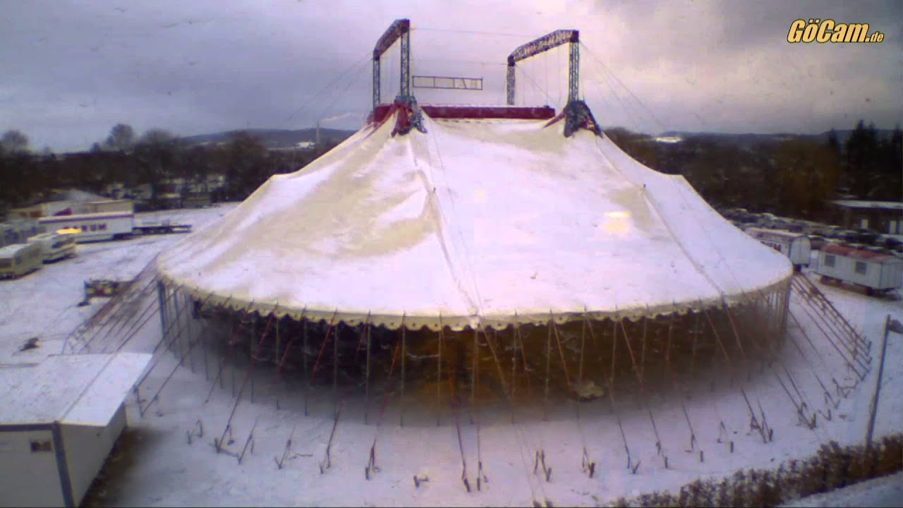Zeltaufbau Zirkus BARUM - Weihnachtsspektakel 2012