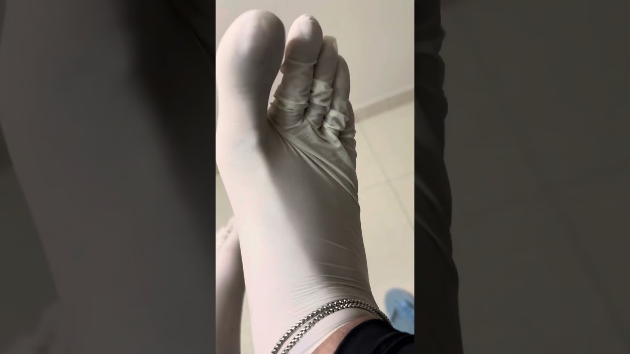 Sissy feet in Latex Gloves (Long Video)