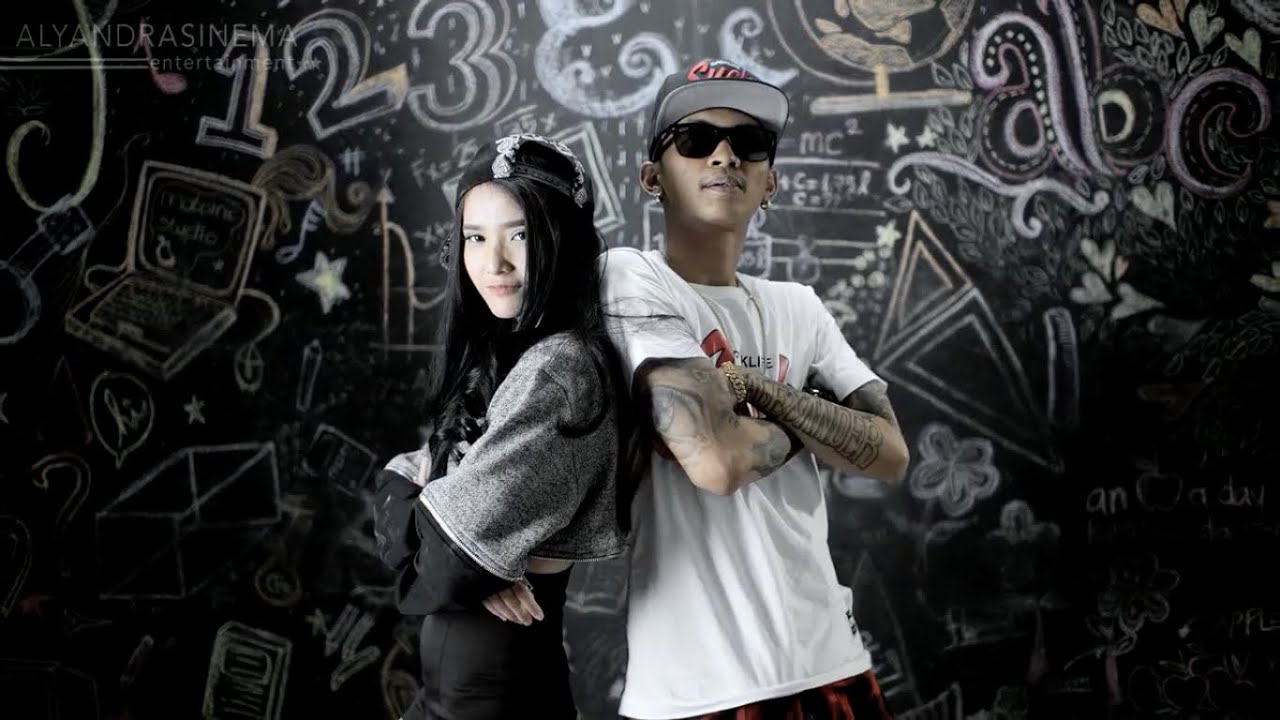 Highheels & Snapback   Adila fitri [ QUEEN ILA ]  feat  Young Lex