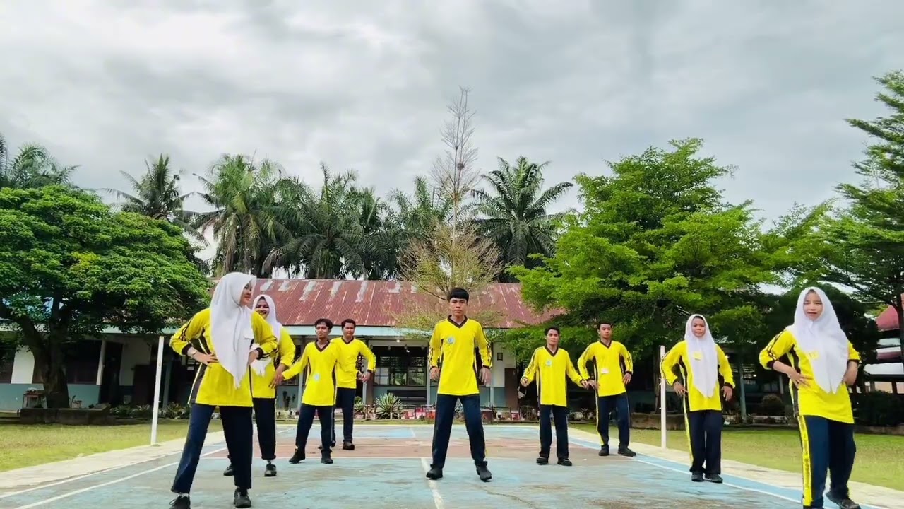 Tugas:senam irama kelas X.E.2