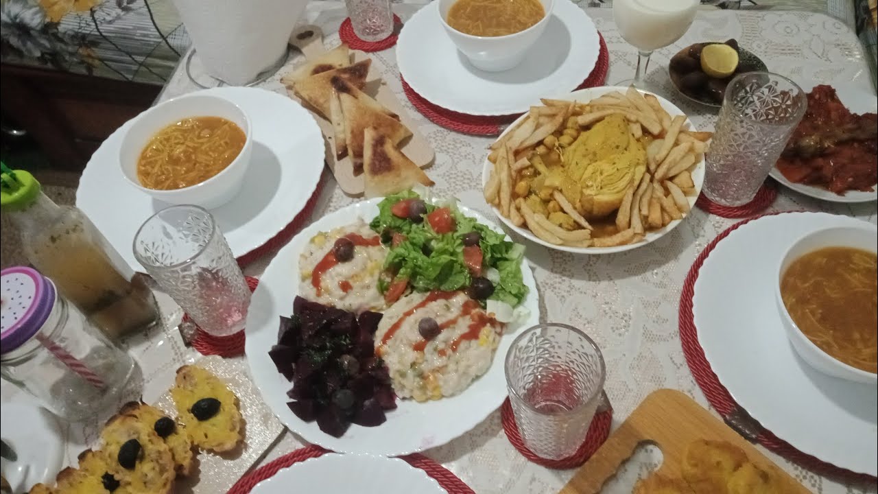 طاولة اليوم الثاني من رمضان 🥰وصفة سهلة و سريعة لخبز الكوشة💪مثوم ومملحات #2023