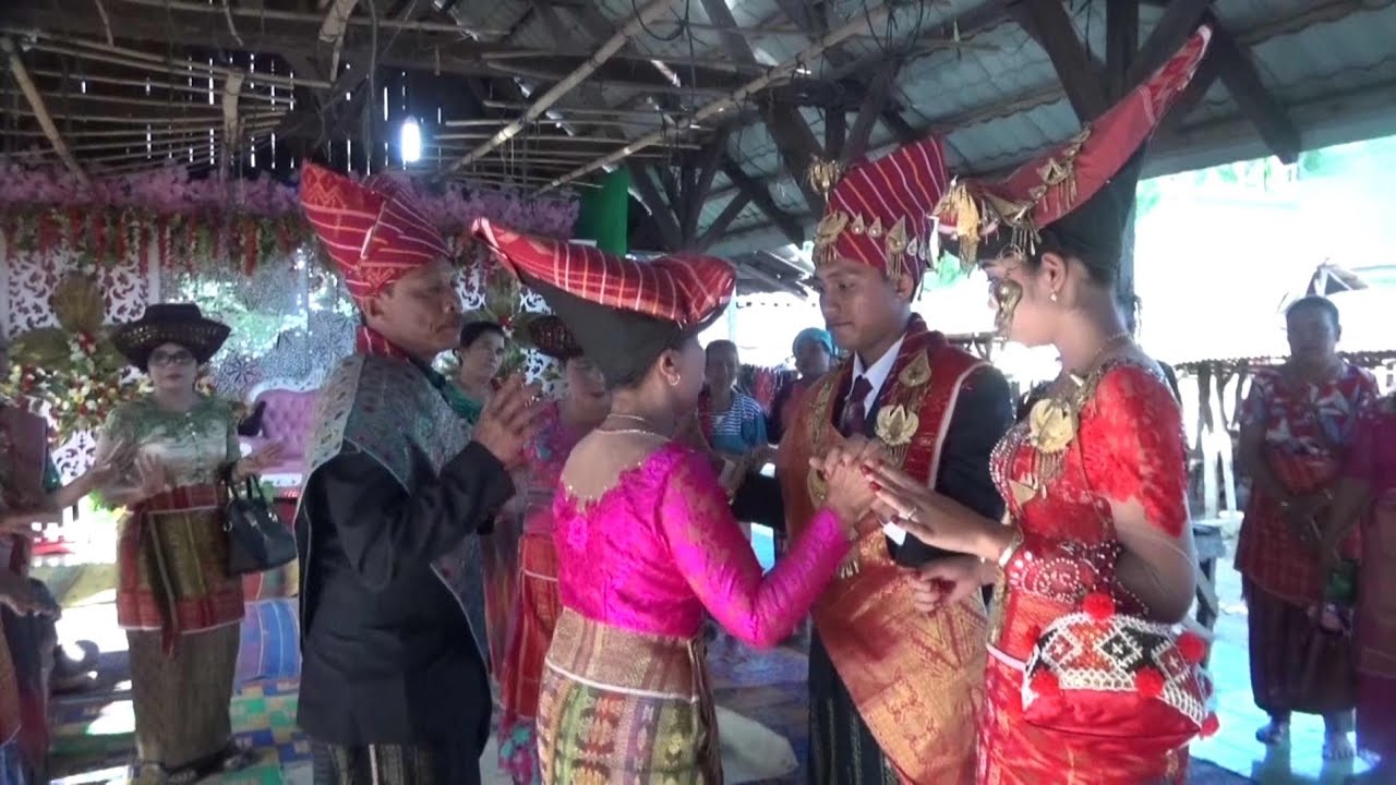 Gendang Ngarak Penganten Perjabun Robi Amanda Sitepu & Flora Indah Br Pernangin