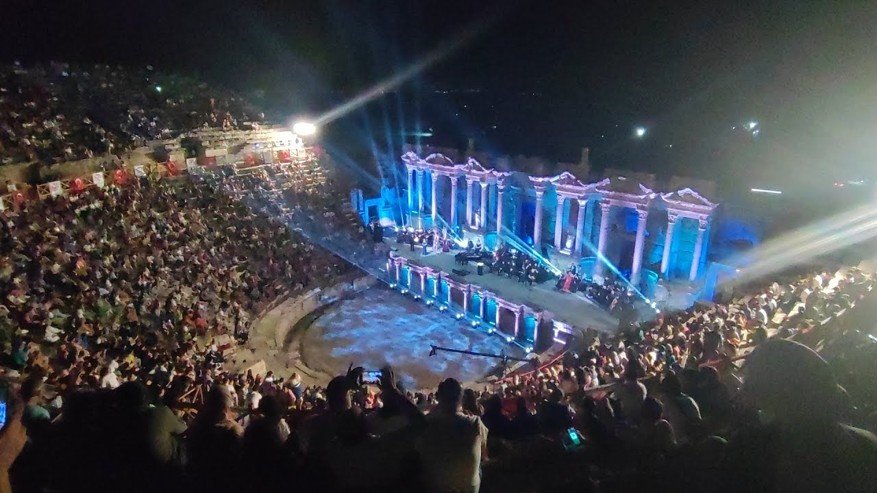 Hierapolis Antik Tiyatrosunda TRT sanatçıları Konseri