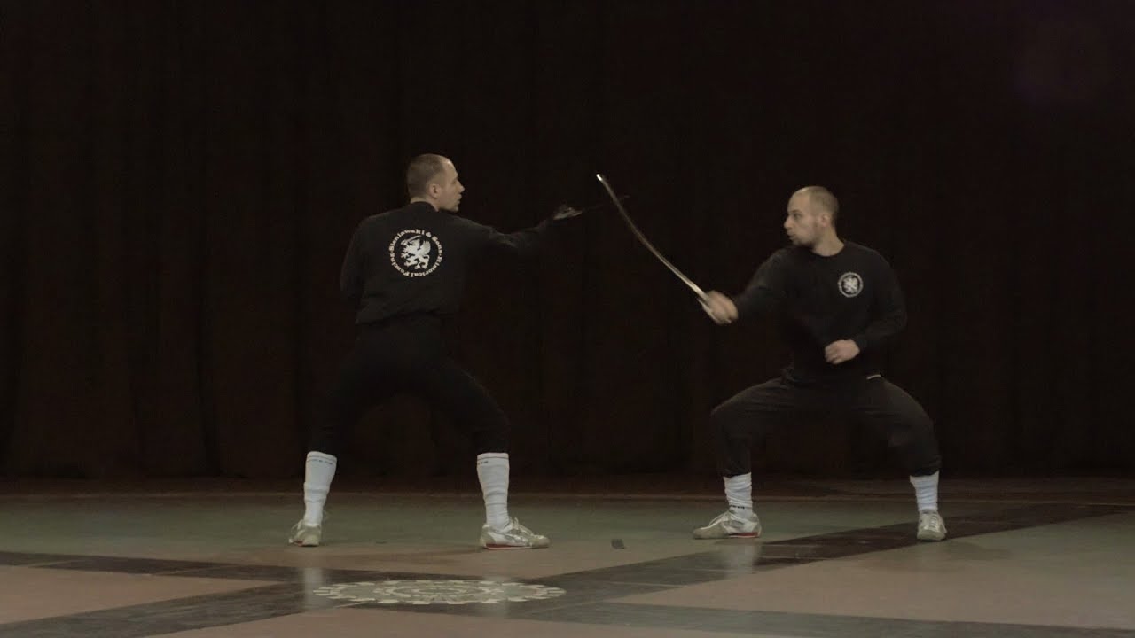 Sztuka Krzyżowa (Zasłona odbijana) Cross-Cutting Art (Deflecting parry)