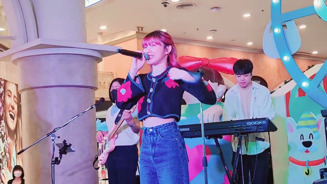 Bell Warisara / เสื้อตัวเล็ก (Chob Kub Khun) 2022