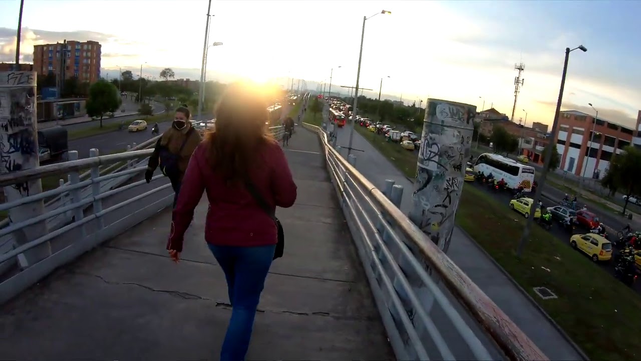 Cicloruta vs Carril vehicular en Americas ¿Cuál es más rápido y seguro?