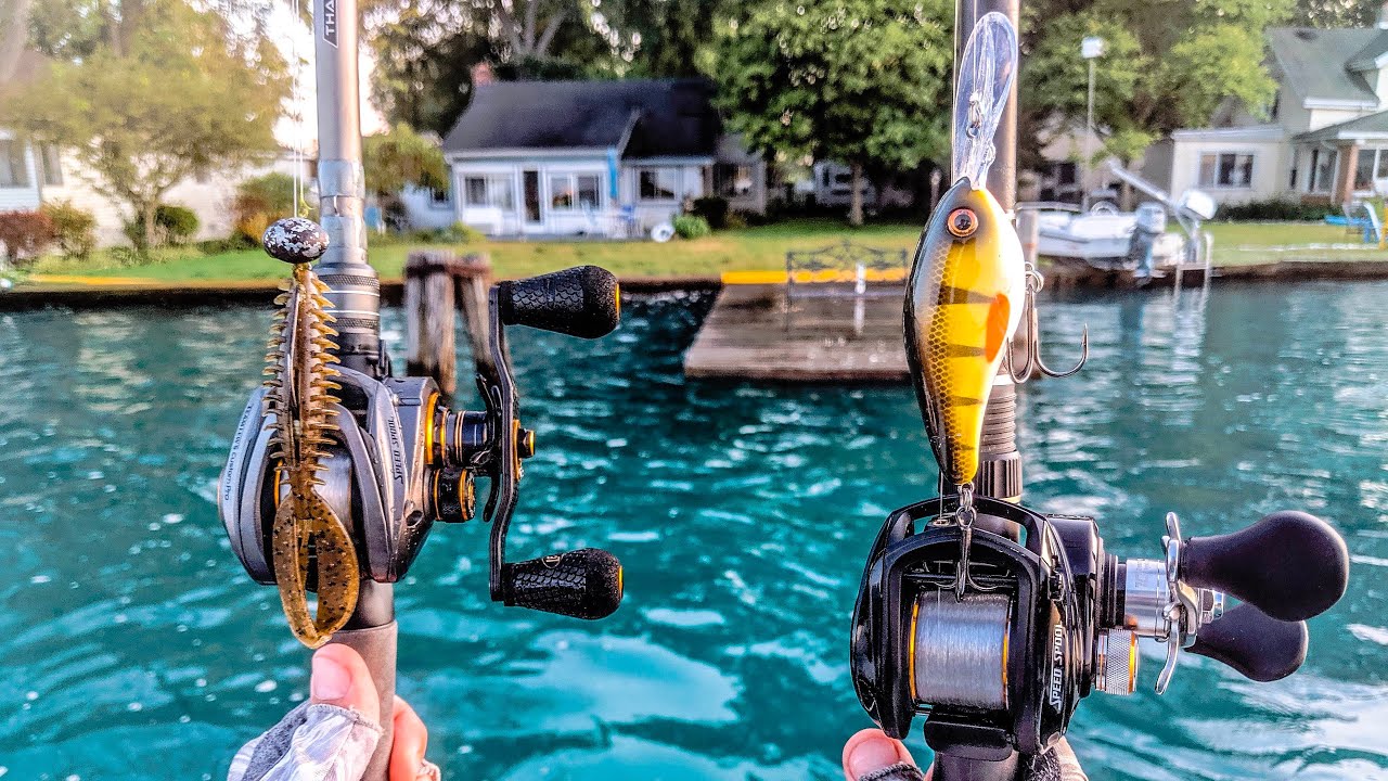 Fishing REACTION Baits for Big SUMMER Smallmouth (Lake St Clair)