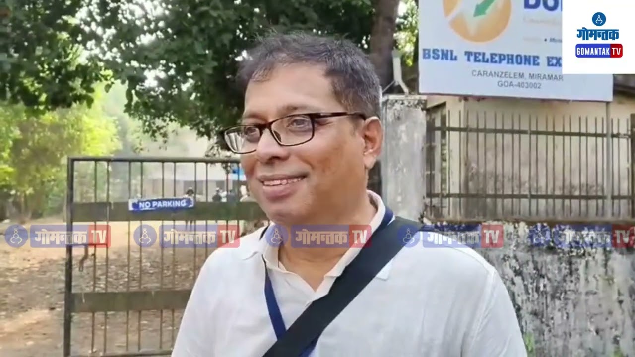 Kishor Sastry Ward 5 Candidate Gets Emotional After Casting Vote, Remembers Late Manohar Parrikar.