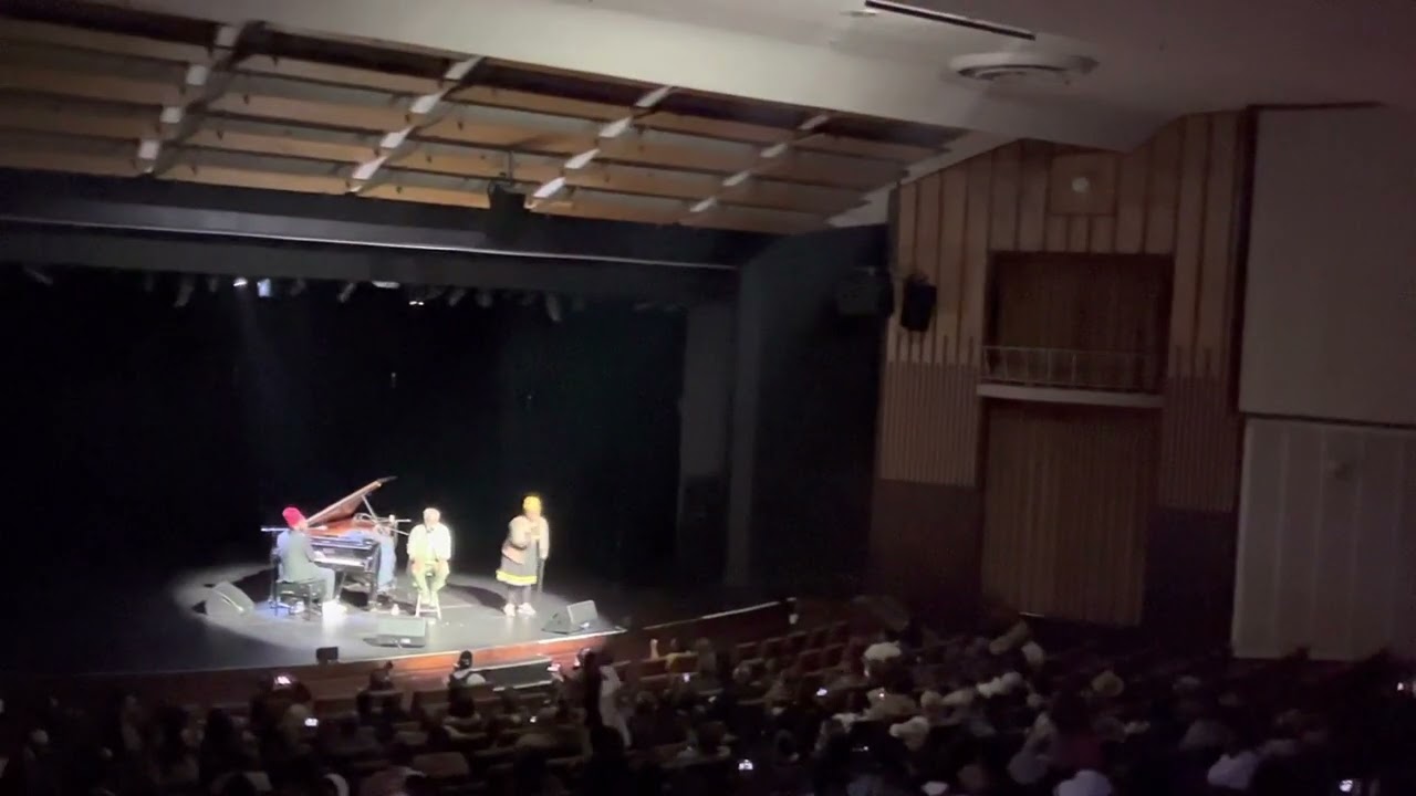 Yehlisan’uMoya (coda) Abasemkhathini w/ Nduduzo Makhathini and Mbuso Khoza feat Omagugu