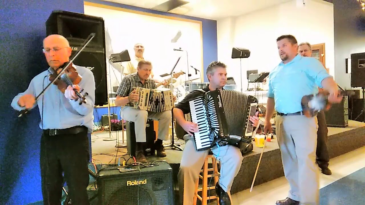 The Urkoski Orchestra door music siwy kon