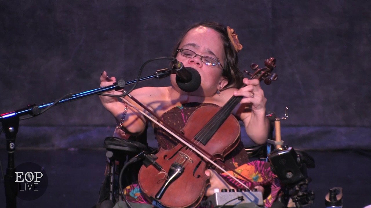 Gaelynn Lea 
