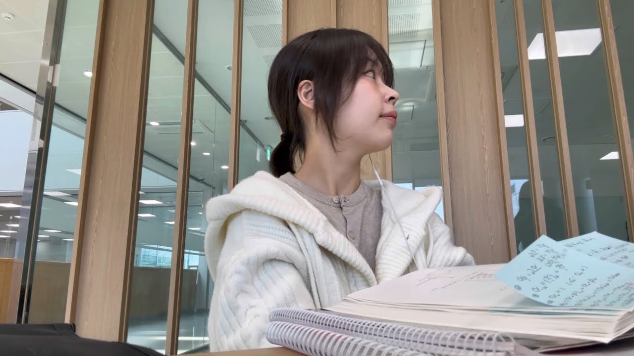 학식 먹은 후~.. 다음 수업 전까지 뭐했게요 (한 거 없음)