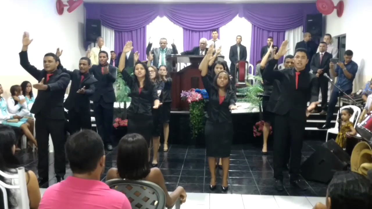 Jogral E todos foram cheios do Espírito Santo
