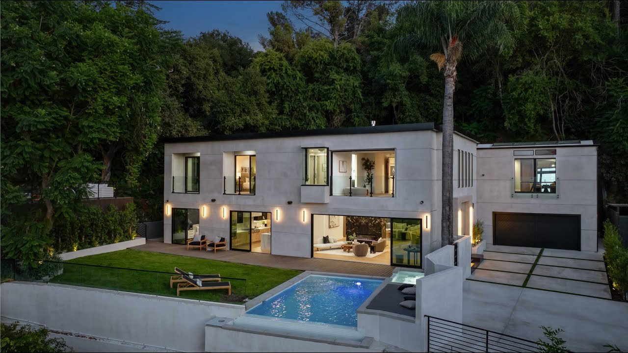 3208 Oakley Drive | Hollywood Hills