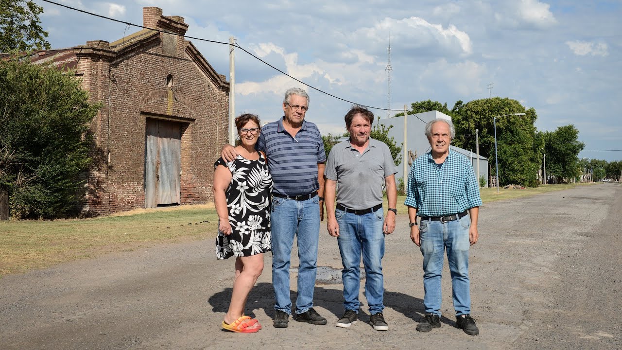 Las MIL HISTORIAS de un PUEBLO de 50 HABITANTES y DOS CALLES / Paraje LOS INDIOS