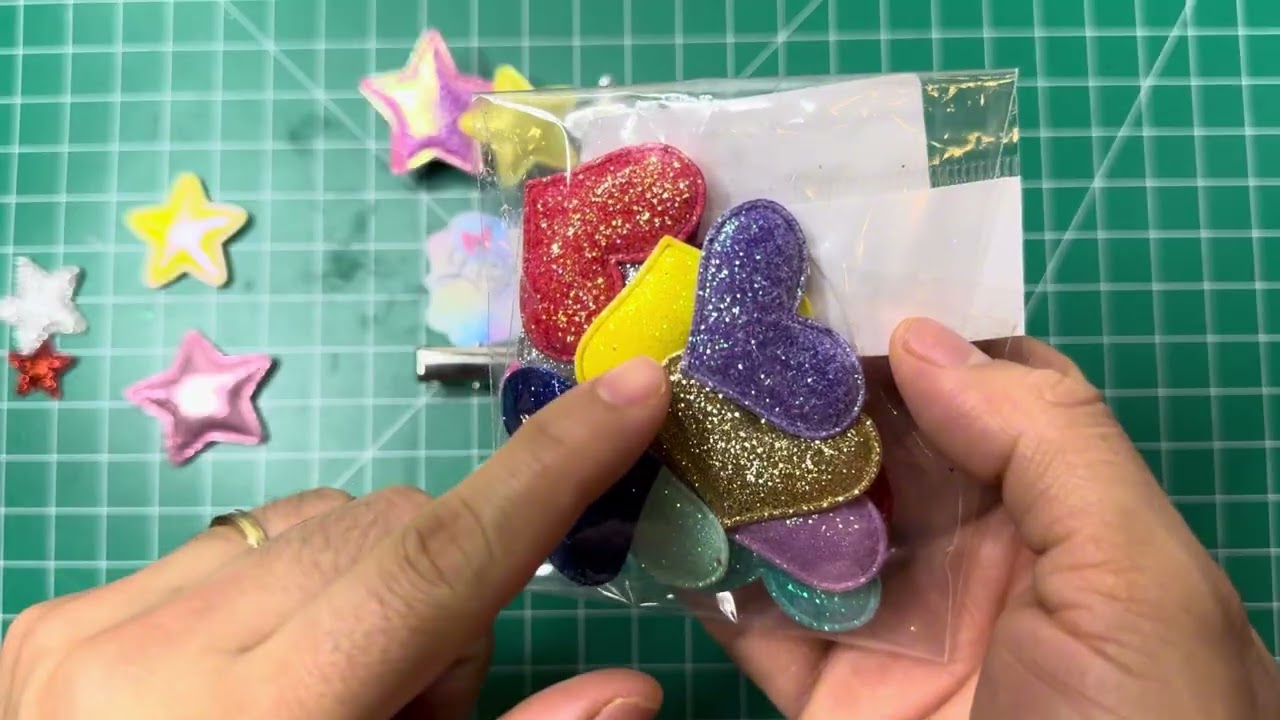 Decora tus propias pinzas para el cabello