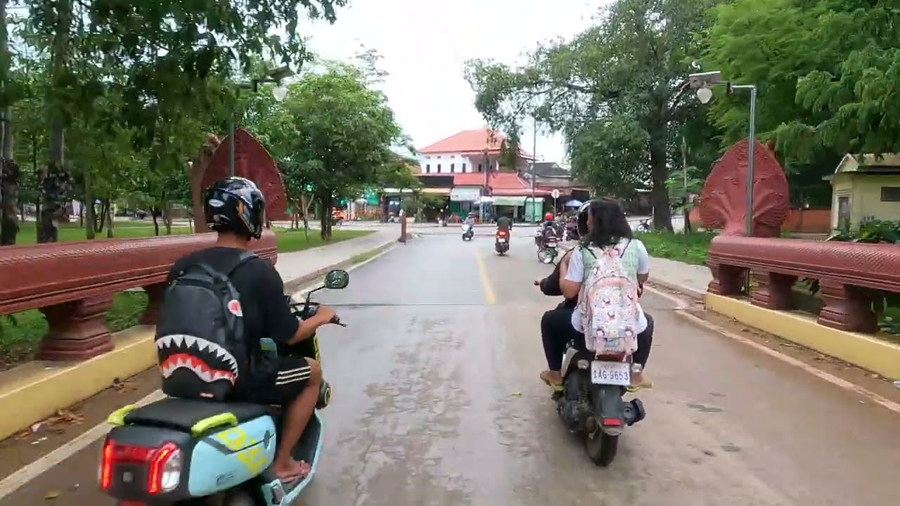 Tours in Siem Reap City 4K | Beautiful roads in Cambodia
