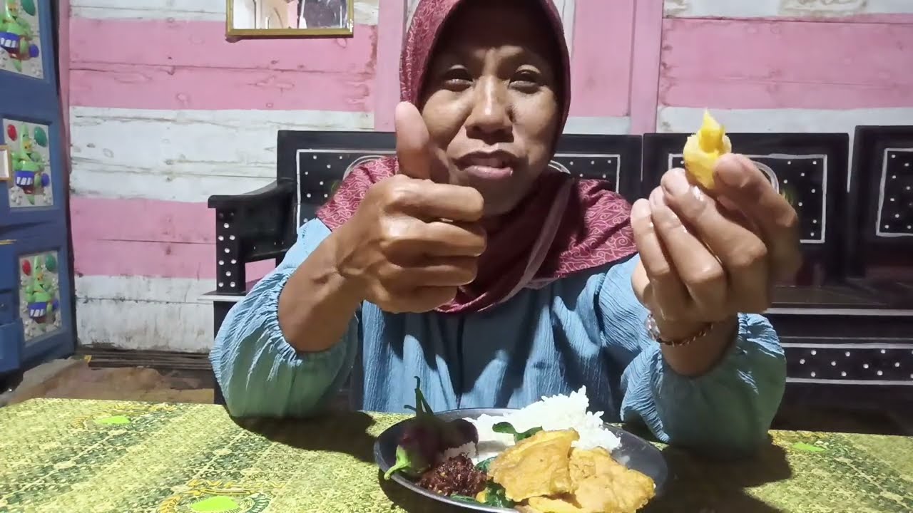 BIKIN CEMILAN PISANG MOLEN BUAT BERBUKA