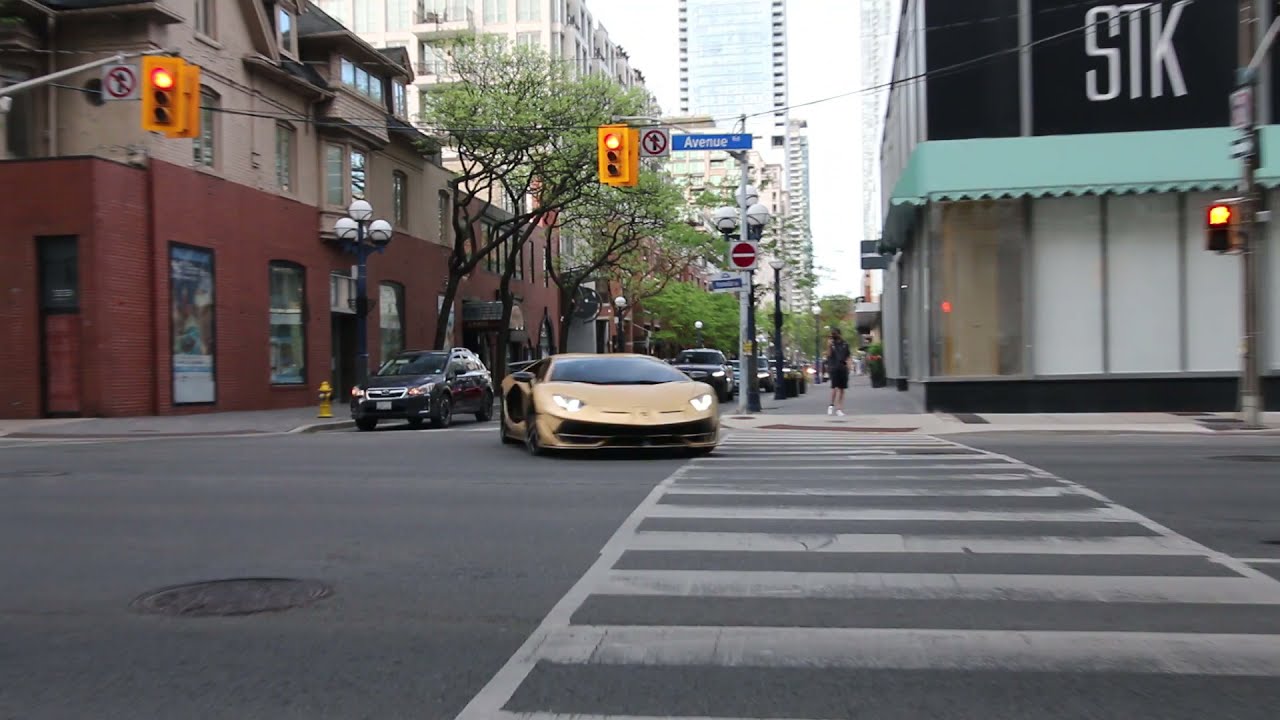 High-Pitch Gintani Exhaust Aventador SVJ x2 High Rev Screams in Toronto