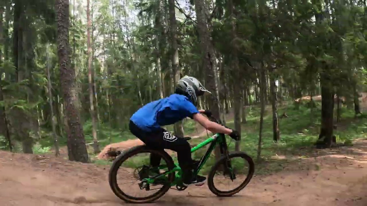 metsasingel @voorem&auml;gi