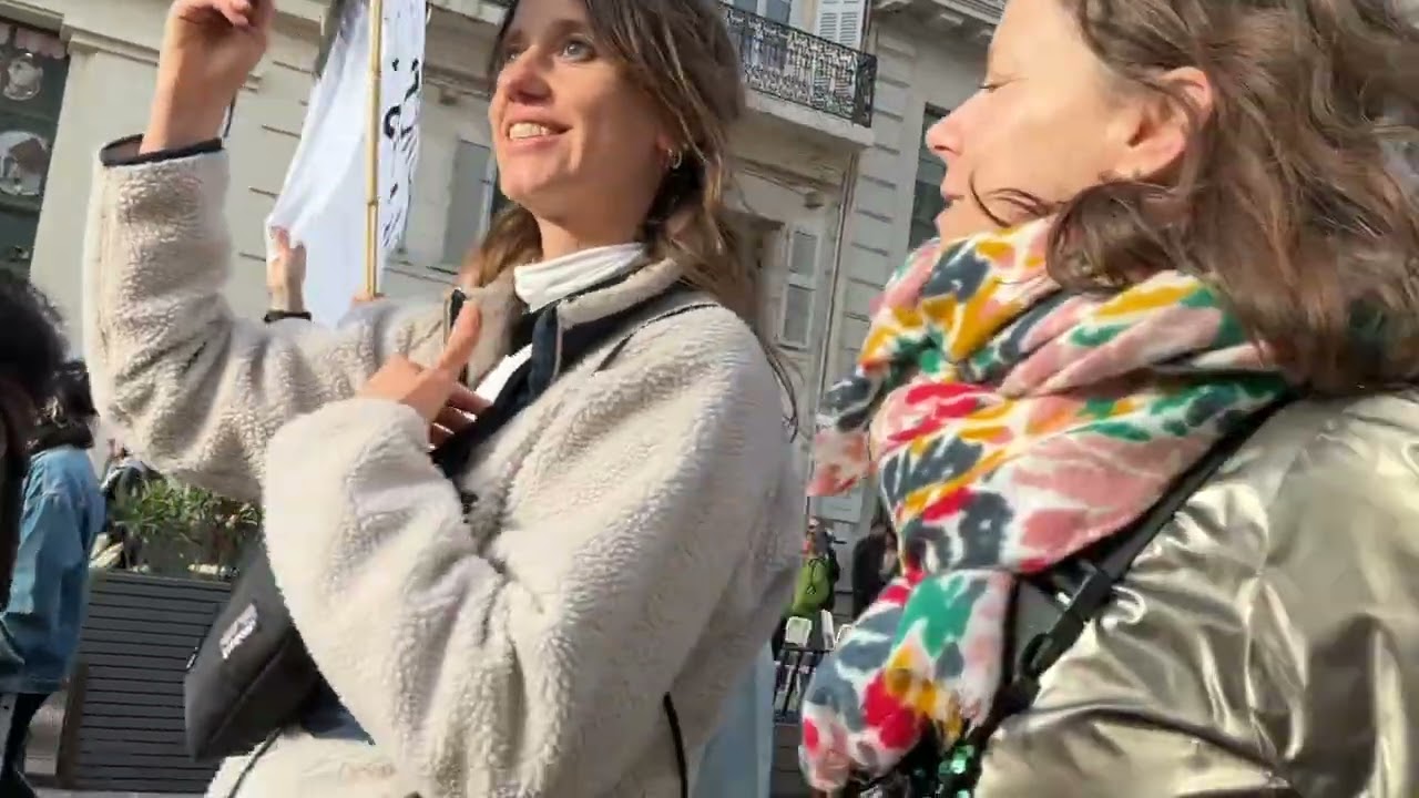 Marseille demands world peace 14.03.2026 #marseille #europeantravel #france #peace