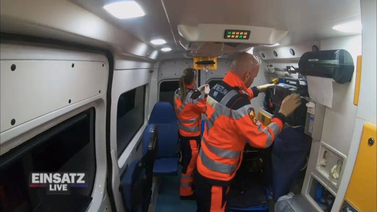 [Einsatz Live] Rektale Blutung, Magenschmerzen / Wiener Rettung / Notarzt Doku