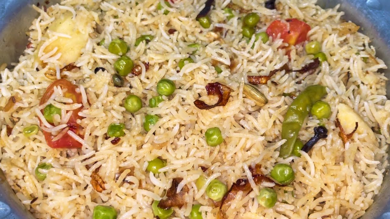 Aloo Matar Pulao Recipe || आलू और मटर का पुलाओ रेसिपी 