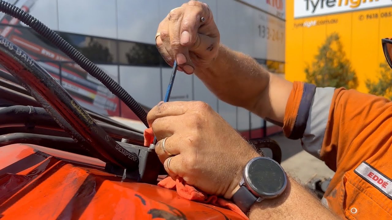 PALFINGER crane hydraulic hose replacement