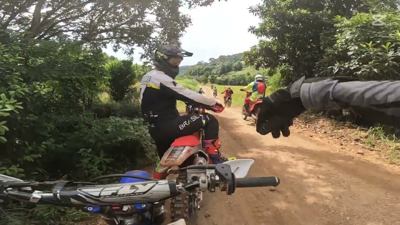 Trilhas de Erechim com a DT200 no meio das braba(CRF250)  - Parte 1