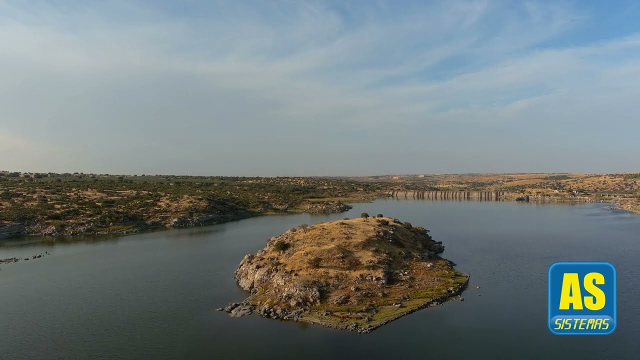 Dron sobre el pantano del Guajaraz, en Argés (Toledo)