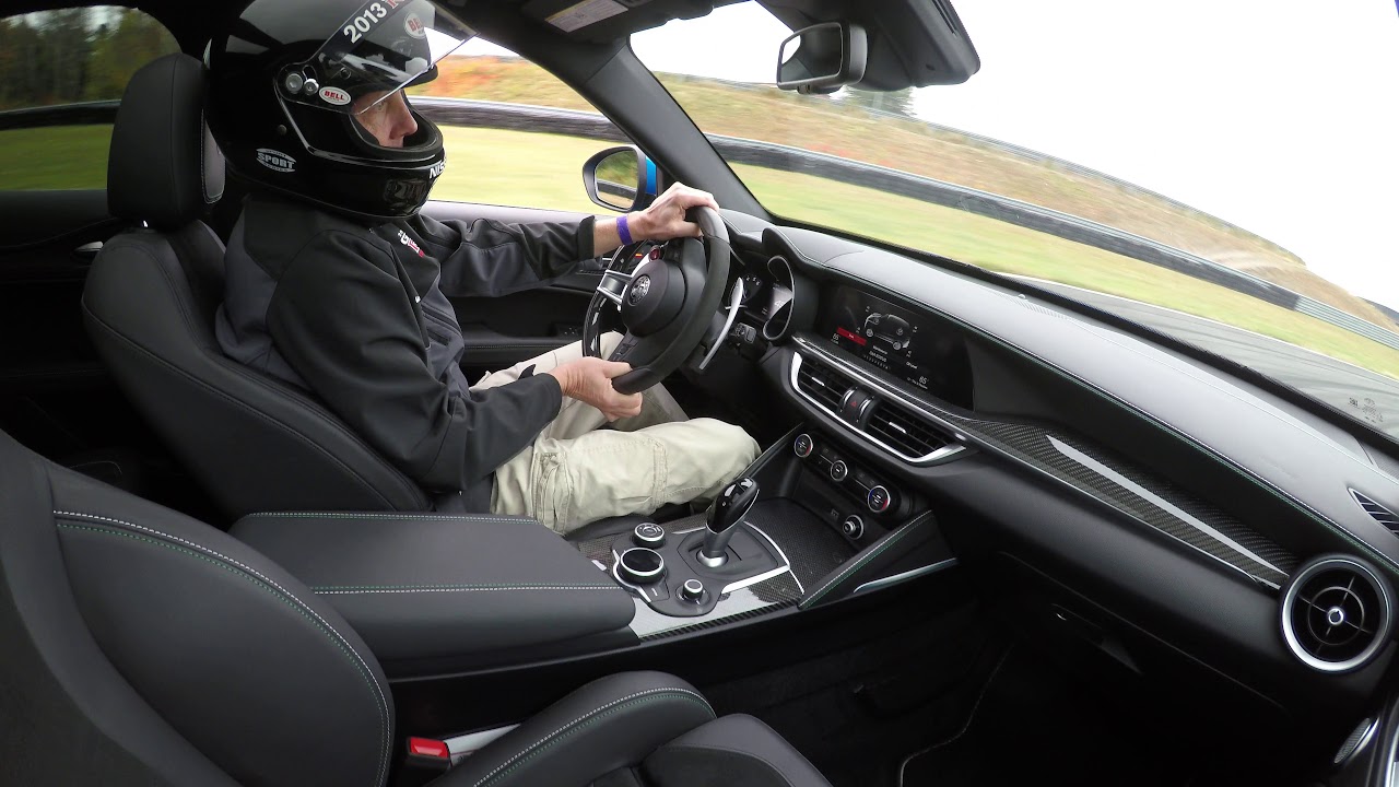 Alfa Romeo Stelvio Quadrifoglio | Hot lap | Steve Hammes