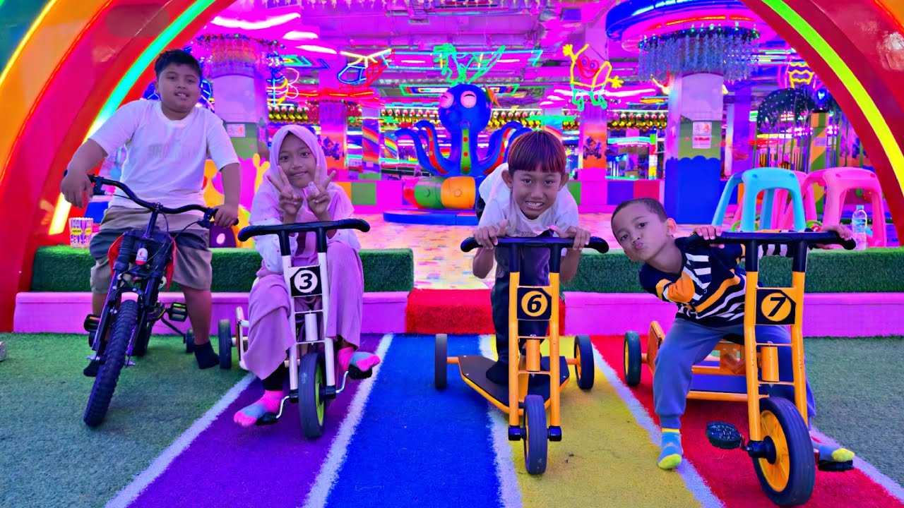 MAIN DI PLAYGROUND TERBESAR SERU BANGET.MAIN ES SKATING,GOKART,MANDI BOLA,PEROSOTAN,NAIK ODONG ODONG