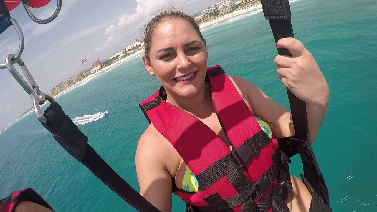 Vivi e Leila Passeio de Skyrider Cancun México PT1