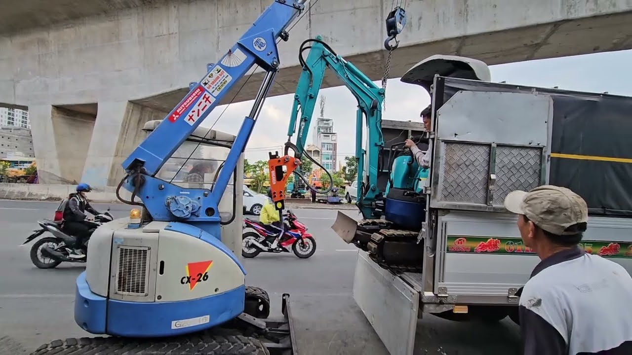 KUBOTA U15 đường búa, xích sắt guốc chốt về Cần Giờ cho anh khách phục vụ công trình