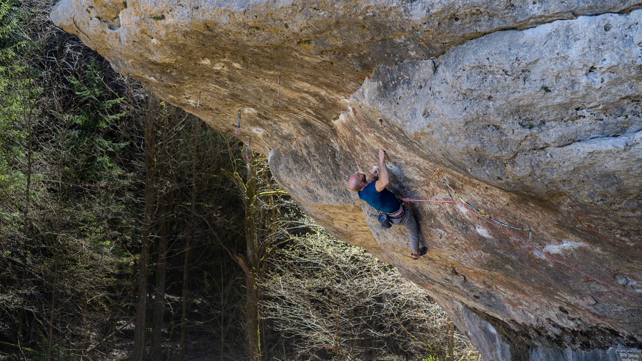 Raise the Roof 10+(8b+) - Frankenjura