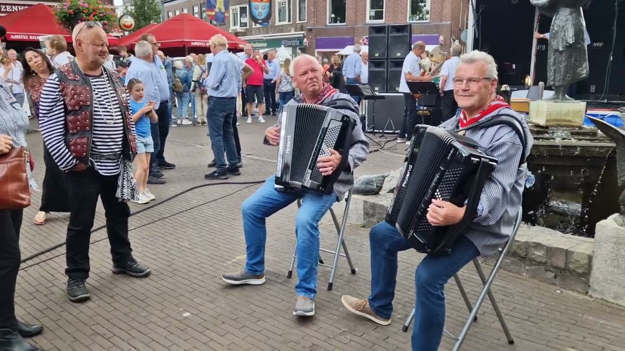 Accordeonmuziek op de Markt