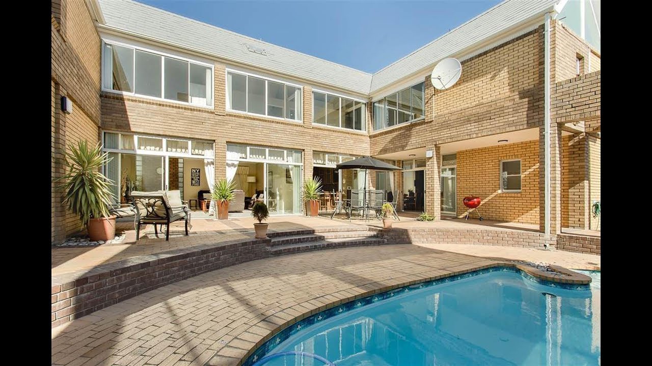 4 Bedroom House for sale in Western Cape | Cape Town | Tableview And Blouberg | Blouber |