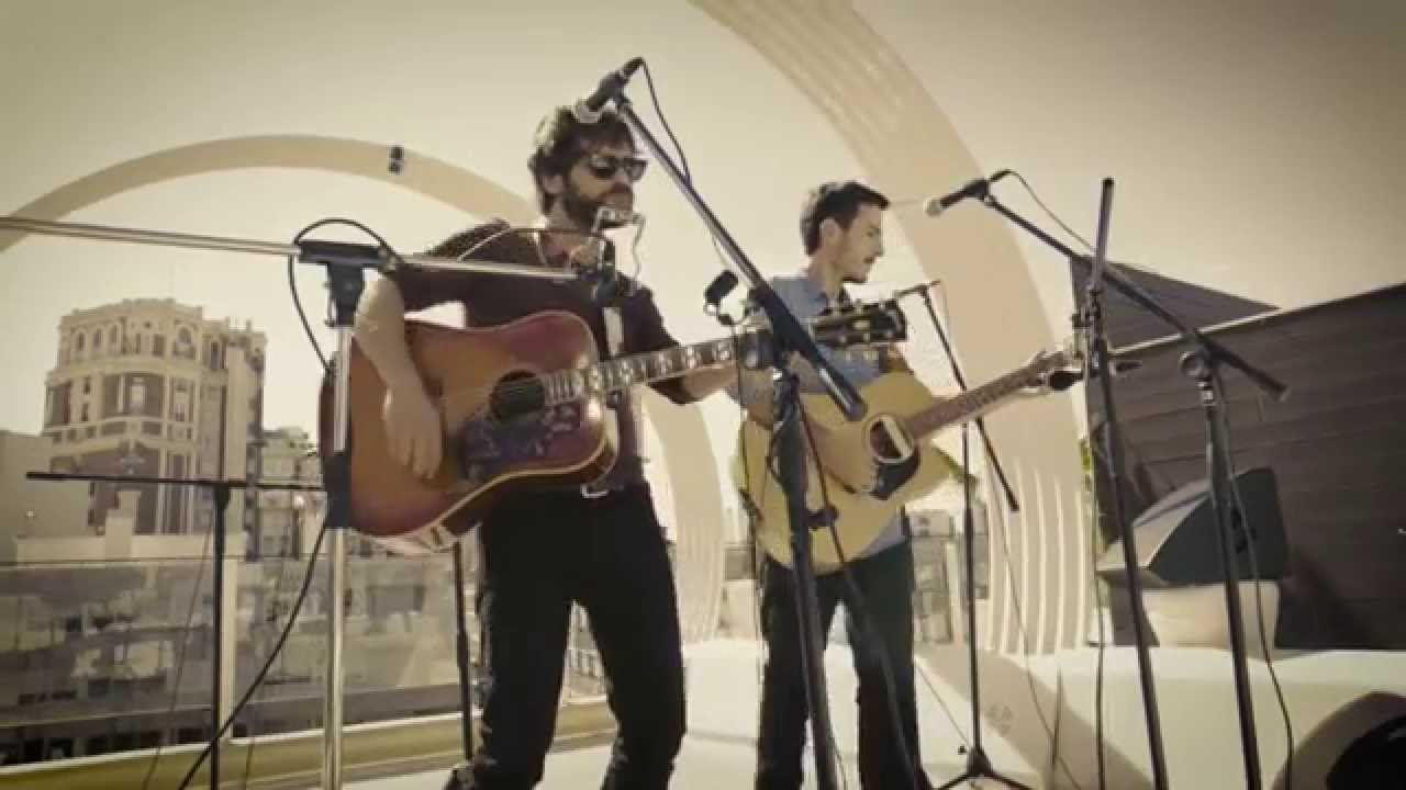 Quique González y La MODA interpretan ‘Dallas-Memphis’