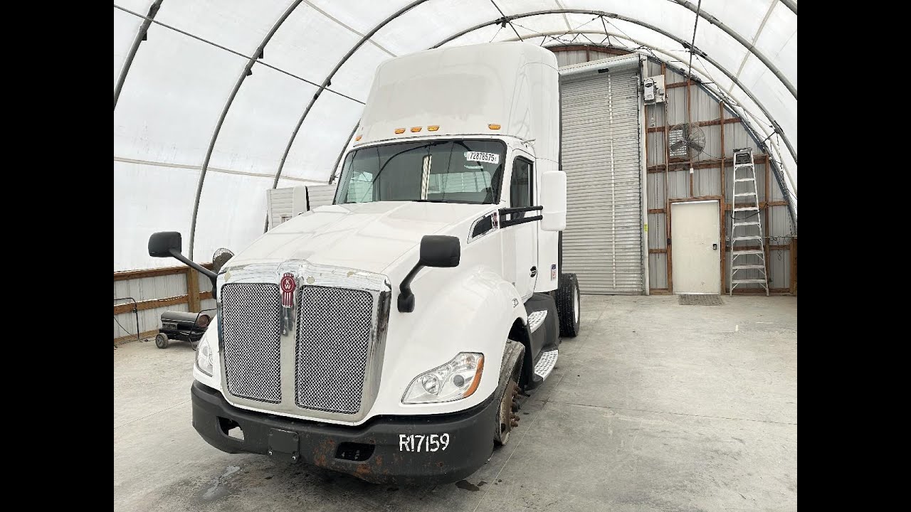 2016 Kenworth T680 - Parts Unit 16KN141
