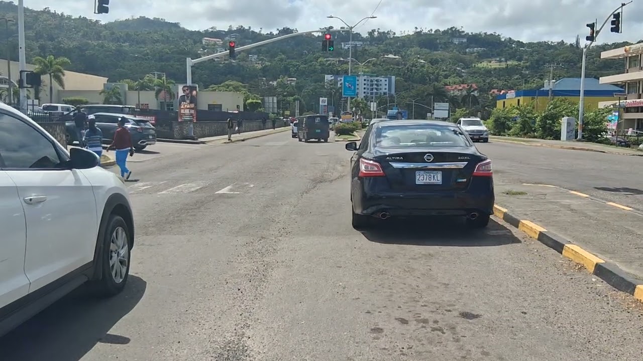Ochi Rios Traffic 