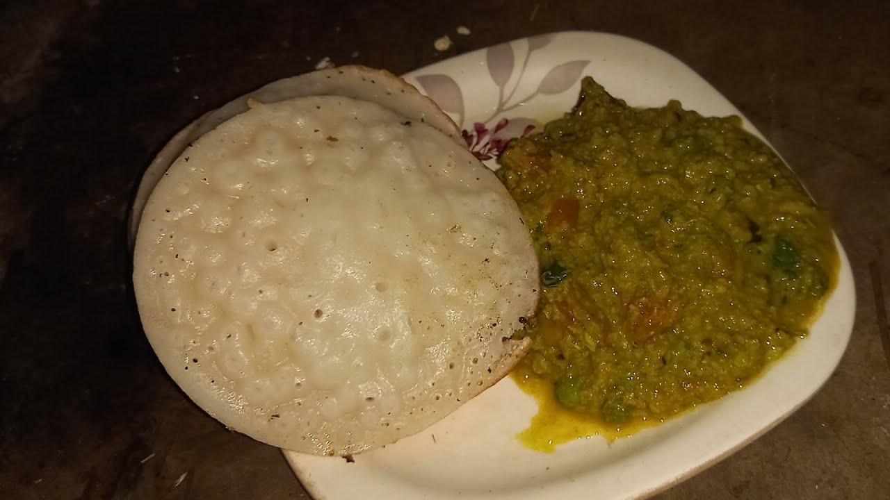 बहुत दिनों के बाद हरा मटर का निमोना और बिना तेल का रोटी बनाए हम