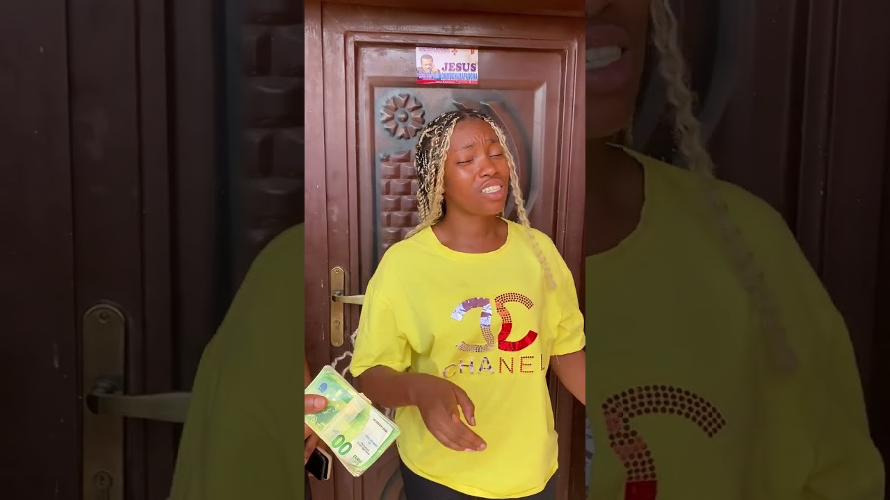 Missing money on her hair 