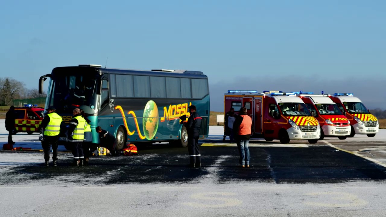 Simulation d'un attentat terroriste à l'aéroport de Limoges Bellegarde