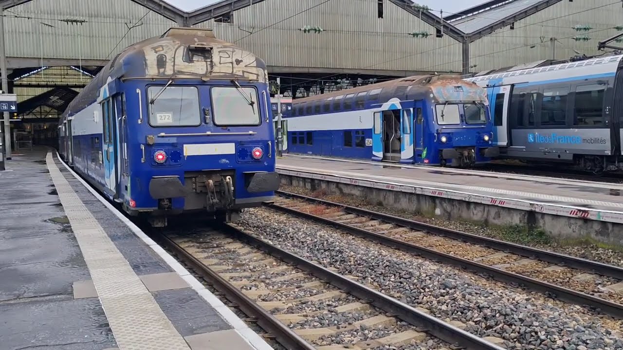 La gare de St Lazare avec sais belle BB 27300 + VB 2N est quelle que Regio 2N est Francilienne