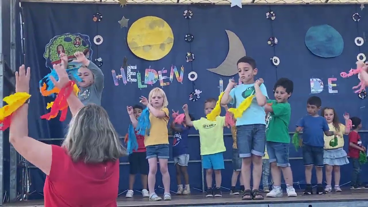 Schoolfeest Konkelgoed 2022: optreden 2de kleuterklas