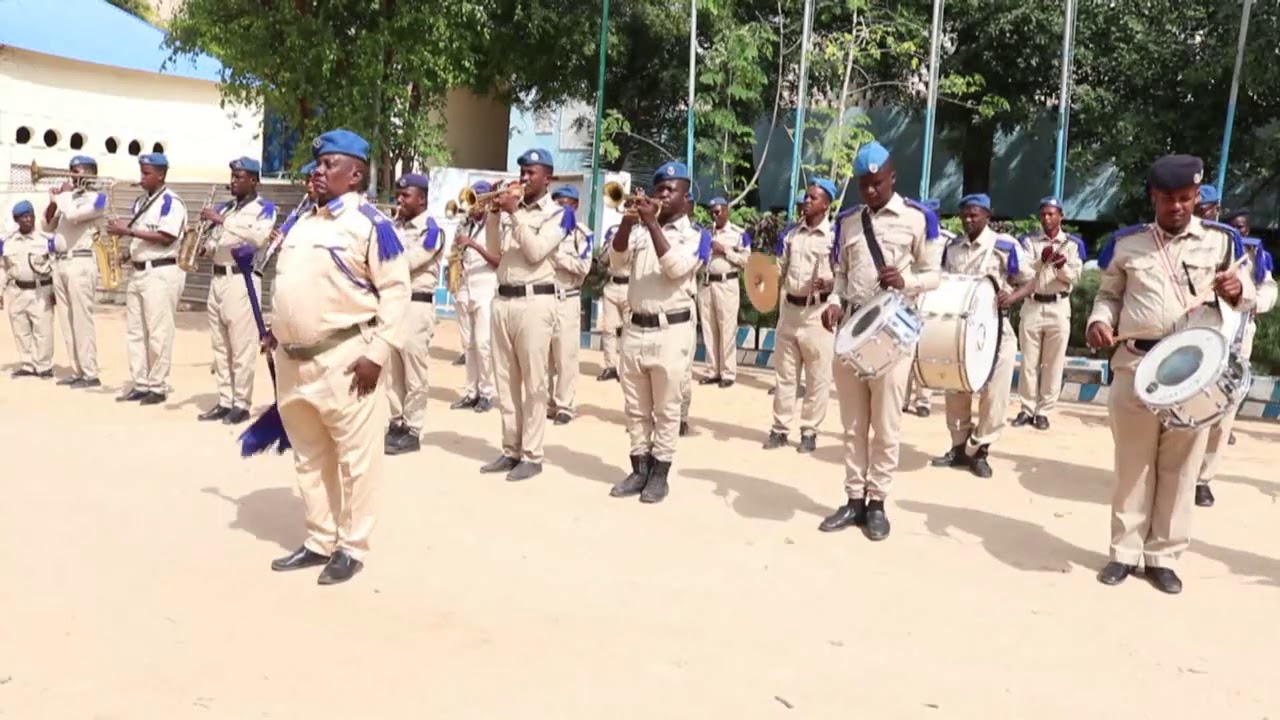 WAA HEESTII DAD WEYNAHAAN HANUUNINAA IYO KOOXDA BAANBEYDA BOLIISKA DAAWASHO WACAN