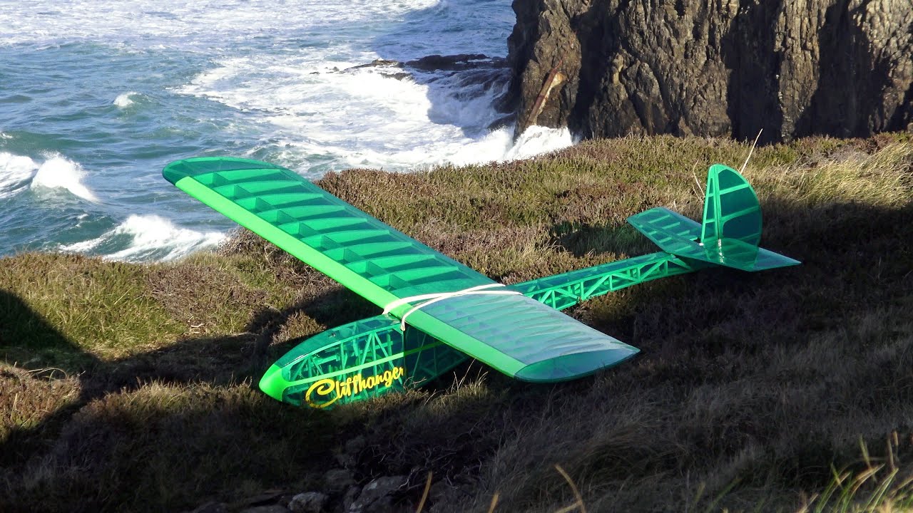 Clifffhanger. Forward Sweep Glider flying.
