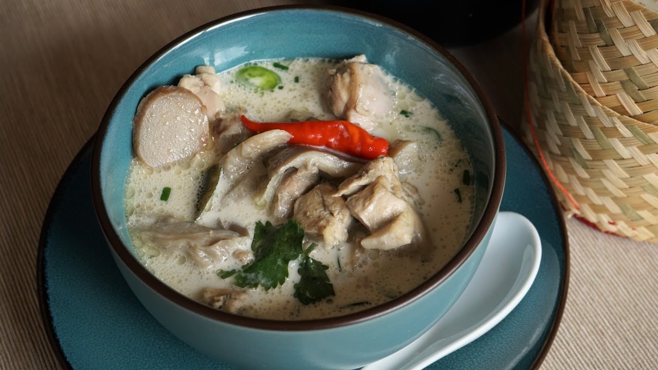 Soupe de poulet au lait de coco : Tom Kha Kai est l’une des soupes les plus connues de Thaïlande