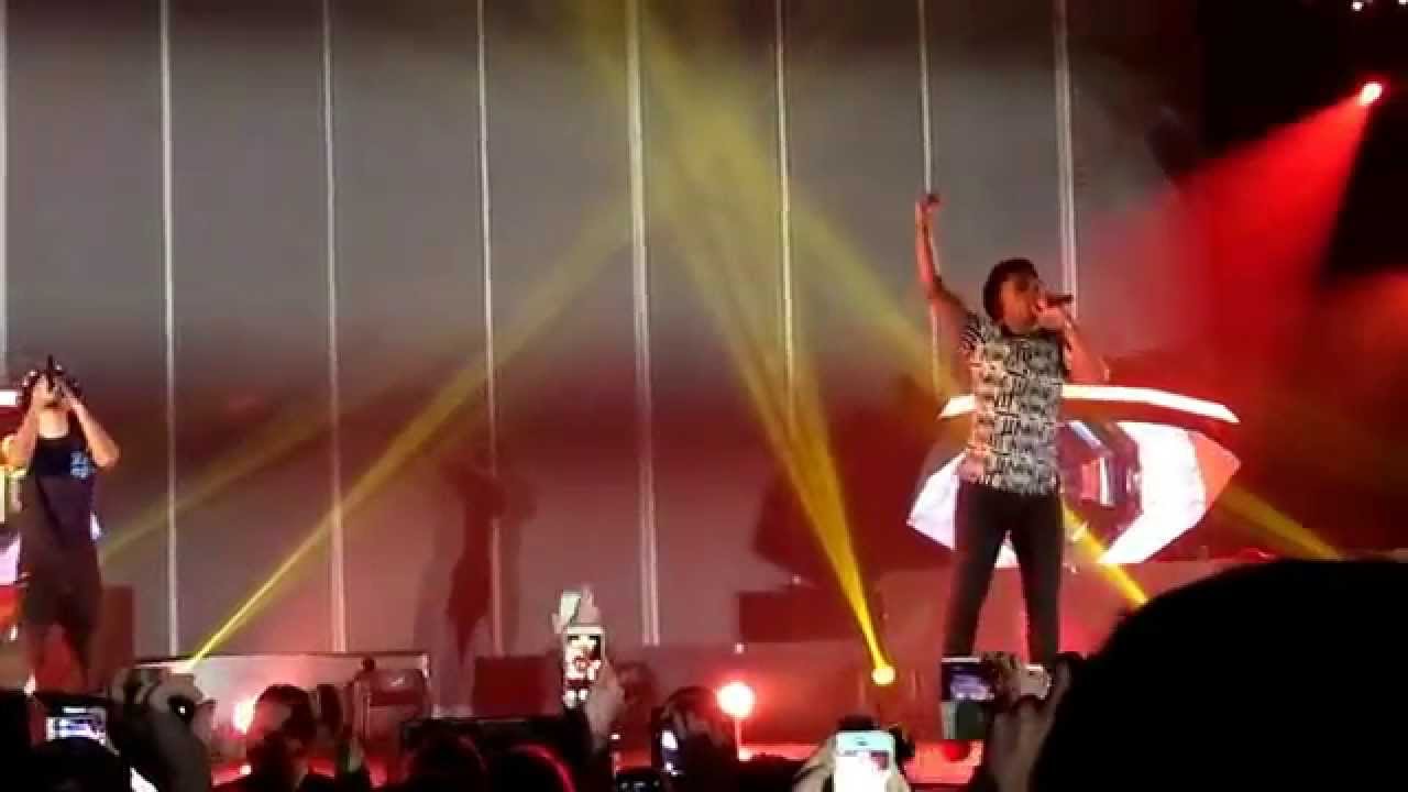 Soprano - Il nous connaissent pas - Live - Lyon Halle Tony Garnier 31/03/2015 - HD