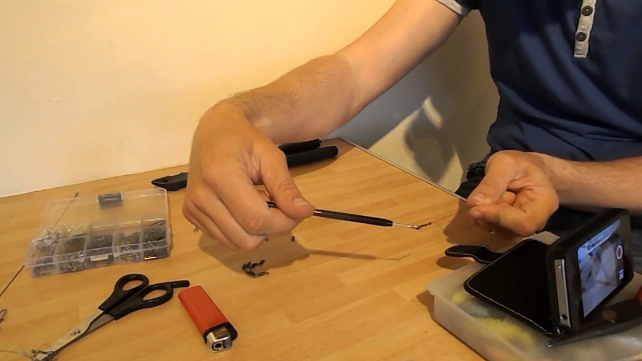 How to make a wire trace for ultra light lure fishing - Easy twist wire - (Video 27)